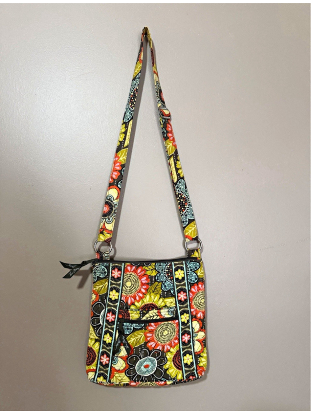 Vera Bradley Hipster Quilted Floral Multicolor Crossbody Zip Blue Lining